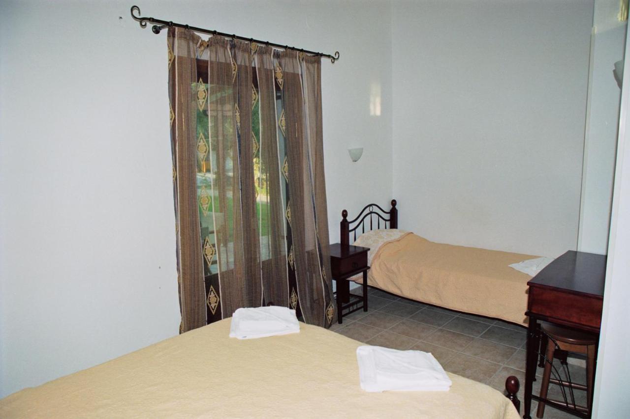Razi Beach Lefokastro Ngoại thất bức ảnh