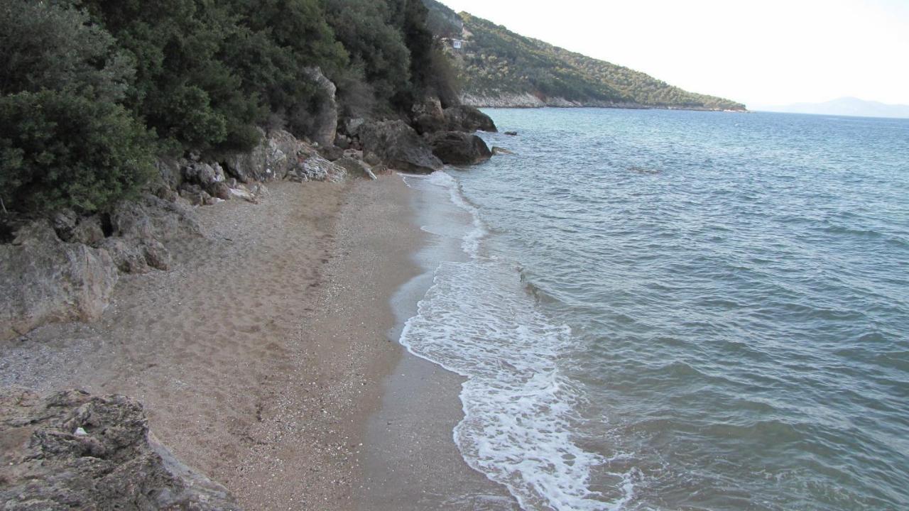 Razi Beach Lefokastro Ngoại thất bức ảnh
